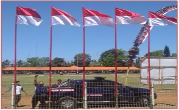 PEMASANGAN BENDERA  DALAM RANGKA PERINGATAN HARI PAHLAWAN